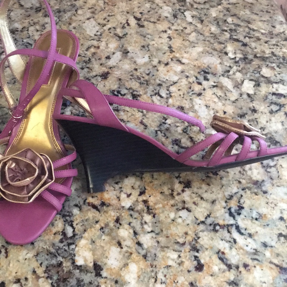Shoes - Picture 2 of 4